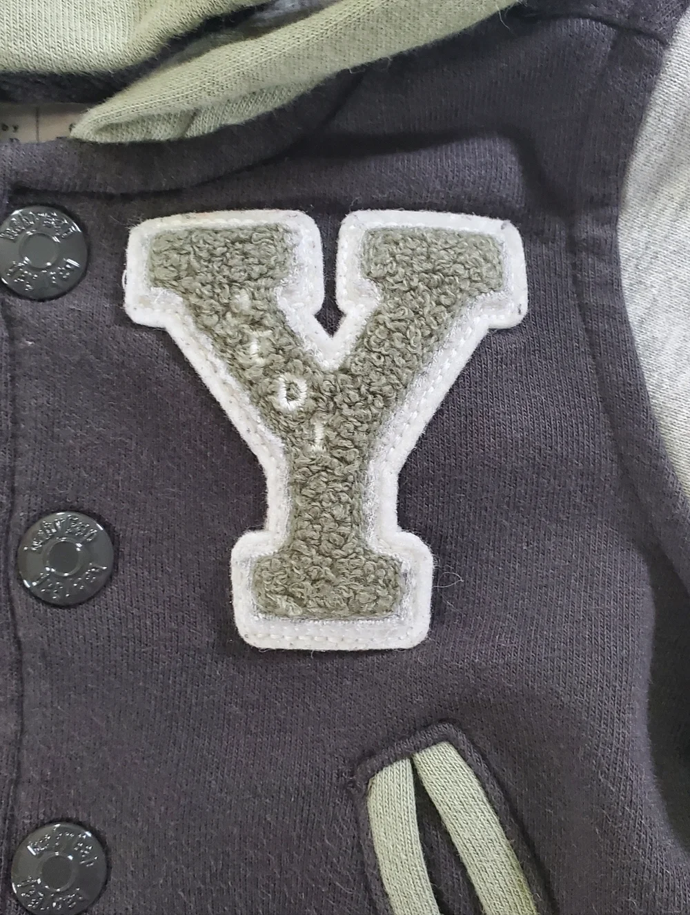 K1389 * Baby Gap x Star Wars Yoda Varsity Hoodie Jacket Gray Green Size 3/6 M